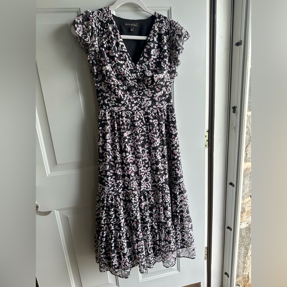 NWOT Banana Republic Black White Pink Midi Sundress with Flutter Sleeves